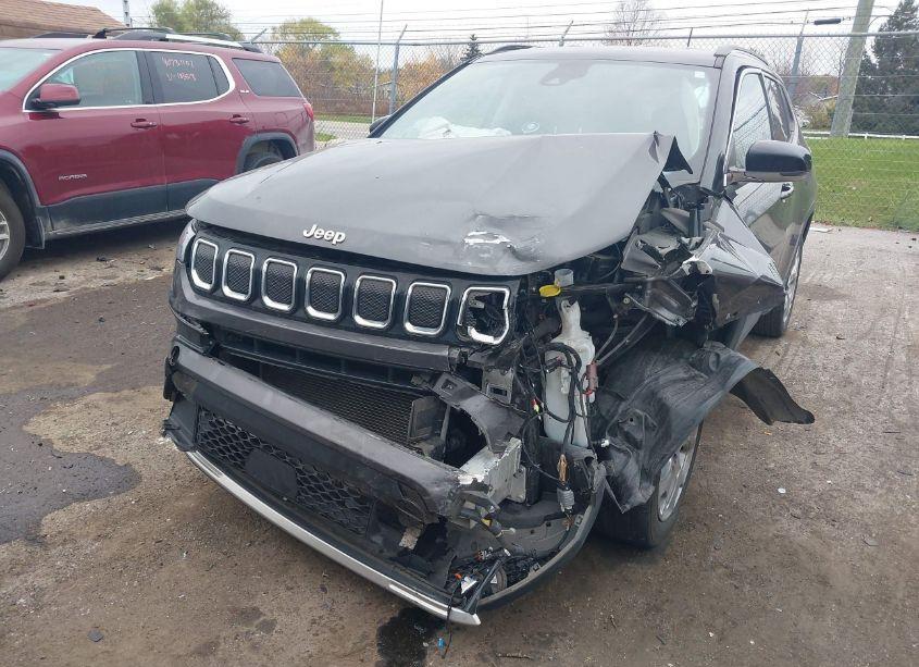 Photo 5 of 2022 Jeep Compass LIMITED 4X4 (VIN 3C4NJDCB5NT132088)