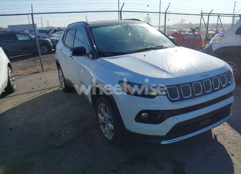2022 Jeep Compass LIMITED 4X4 (VIN 3C4NJDCB5NT141390) main photo