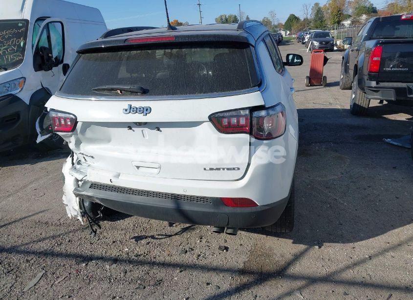 Photo 4 of 2022 Jeep Compass LIMITED 4X4 (VIN 3C4NJDCB5NT141390)