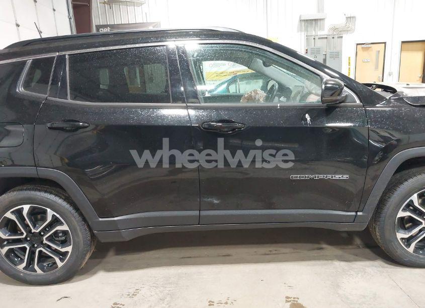 Photo 13 of 2022 Jeep Compass LIMITED 4X4 (VIN 3C4NJDCB5NT223989)