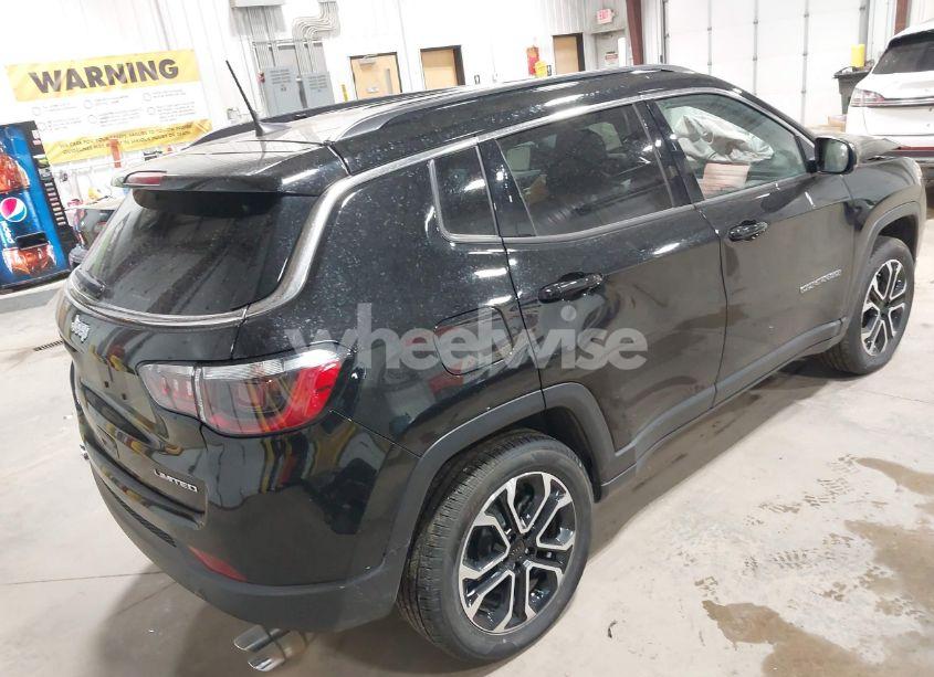 Photo 4 of 2022 Jeep Compass LIMITED 4X4 (VIN 3C4NJDCB5NT223989)