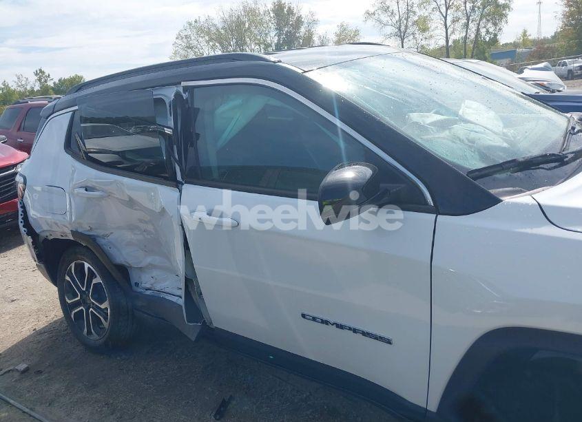 Photo 13 of 2022 Jeep Compass LIMITED 4X4 (VIN 3C4NJDCB5NT232353)