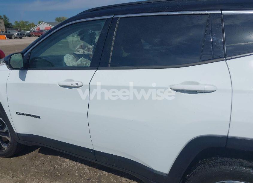 Photo 14 of 2022 Jeep Compass LIMITED 4X4 (VIN 3C4NJDCB5NT232353)