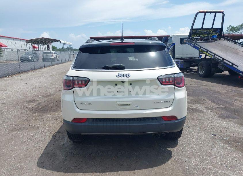 Photo 15 of 2018 Jeep Compass LIMITED 4X4 (VIN 3C4NJDCB6JT178250)
