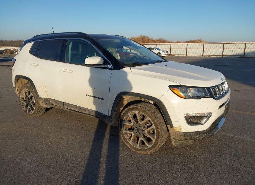 2018 Jeep Compass LIMITED 4X4 (VIN 3C4NJDCB6JT206094) main photo