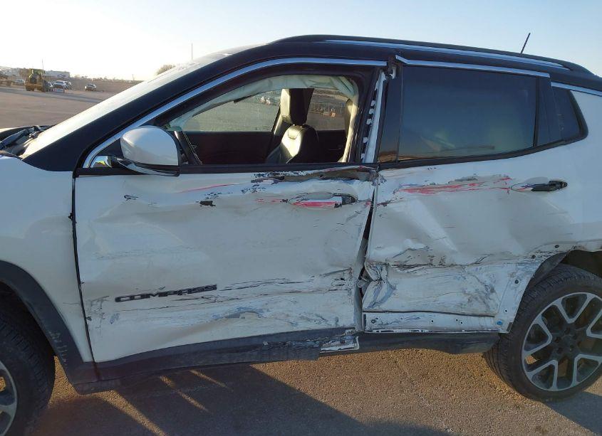 Photo 6 of 2018 Jeep Compass LIMITED 4X4 (VIN 3C4NJDCB6JT206094)