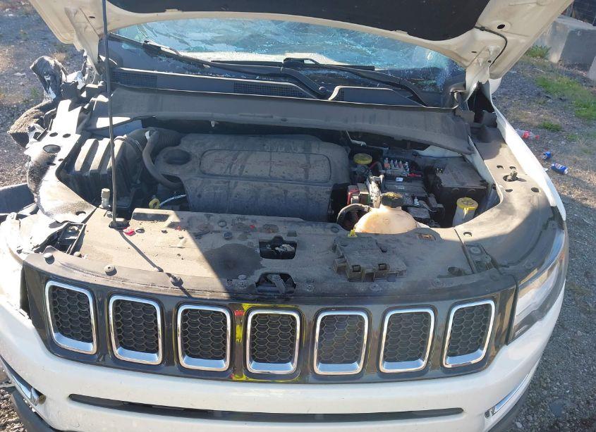 Photo 10 of 2018 Jeep Compass LIMITED 4X4 (VIN 3C4NJDCB6JT354326)