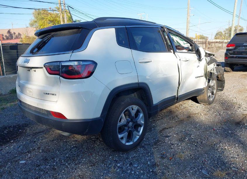 Photo 4 of 2018 Jeep Compass LIMITED 4X4 (VIN 3C4NJDCB6JT354326)