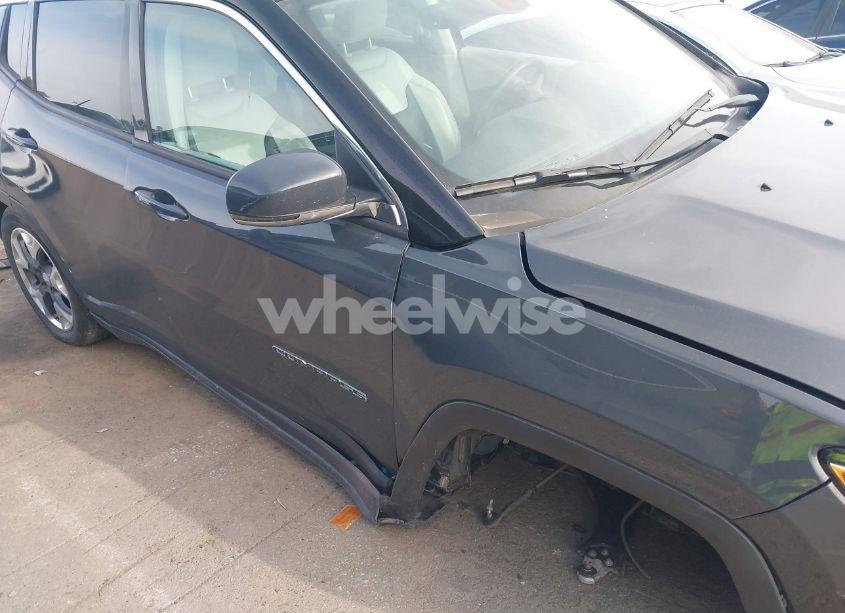 Photo 17 of 2018 Jeep Compass LIMITED 4X4 (VIN 3C4NJDCB6JT400317)