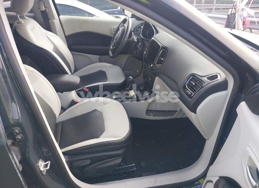 Photo 5 of 2018 Jeep Compass LIMITED 4X4 (VIN 3C4NJDCB6JT400317)