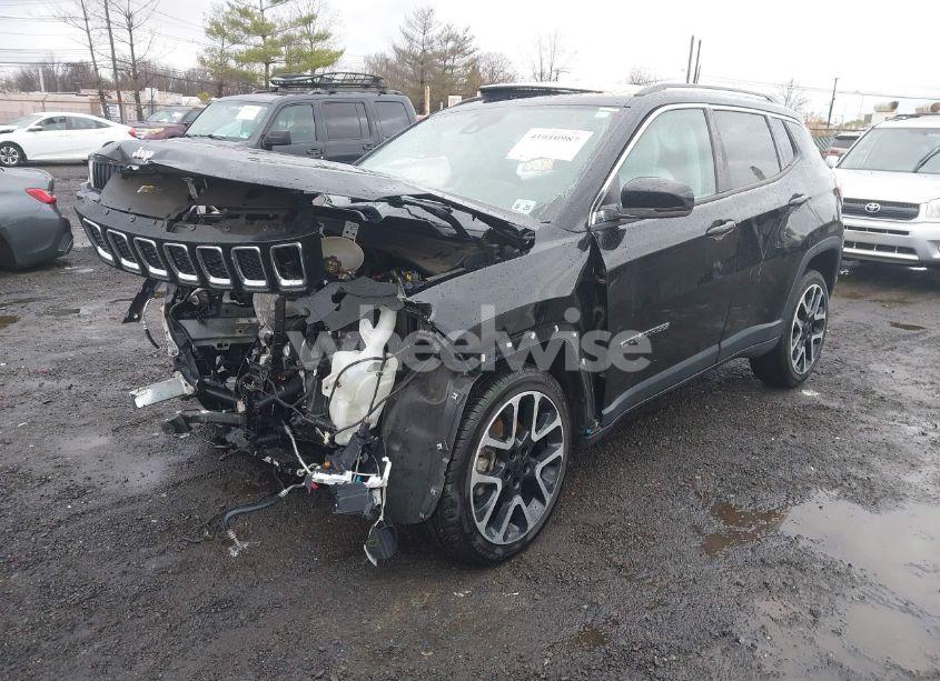 Photo 2 of 2020 Jeep Compass LIMITED 4X4 (VIN 3C4NJDCB6LT142612)