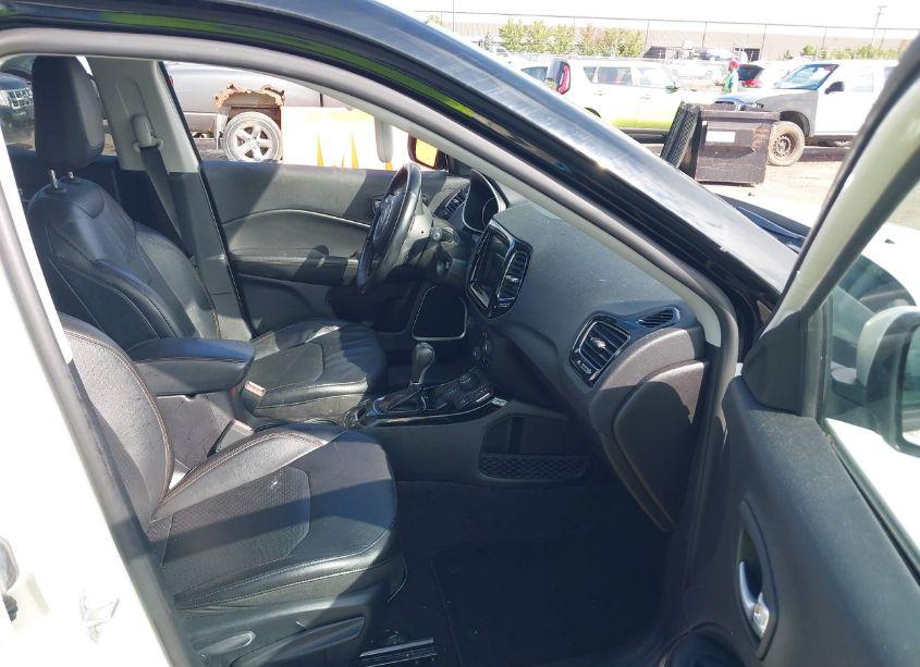 Photo 5 of 2020 Jeep Compass LIMITED 4X4 (VIN 3C4NJDCB6LT151925)