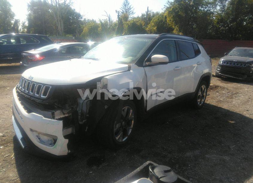 Photo 2 of 2020 Jeep Compass LIMITED 4X4 (VIN 3C4NJDCB6LT234125)
