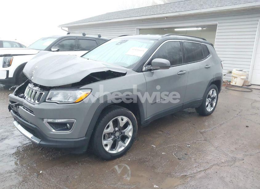 Photo 2 of 2021 Jeep Compass LIMITED 4X4 (VIN 3C4NJDCB6MT570147)