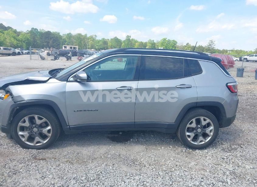 Photo 14 of 2018 Jeep Compass LIMITED 4X4 (VIN 3C4NJDCB7JT210770)