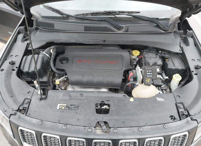 Photo 10 of 2018 Jeep Compass LIMITED 4X4 (VIN 3C4NJDCB7JT319231)