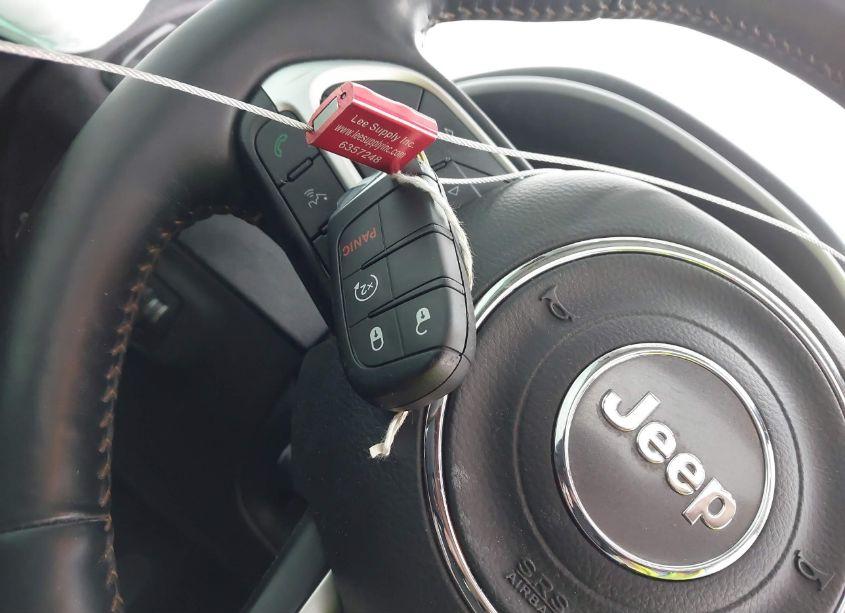 Photo 11 of 2018 Jeep Compass LIMITED 4X4 (VIN 3C4NJDCB7JT319231)