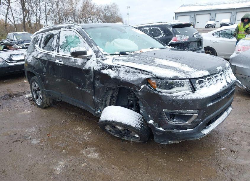 2018 Jeep Compass LIMITED 4X4 (VIN 3C4NJDCB7JT392633) main photo