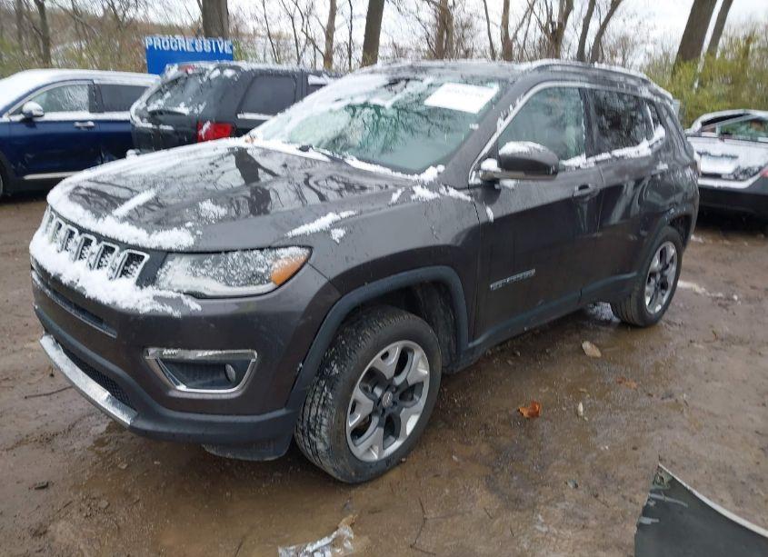 Photo 2 of 2018 Jeep Compass LIMITED 4X4 (VIN 3C4NJDCB7JT392633)