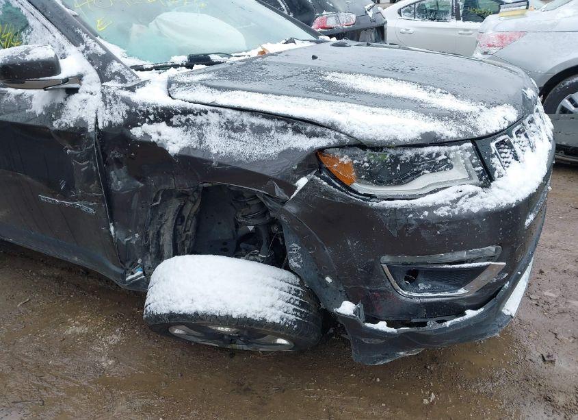 Photo 6 of 2018 Jeep Compass LIMITED 4X4 (VIN 3C4NJDCB7JT392633)