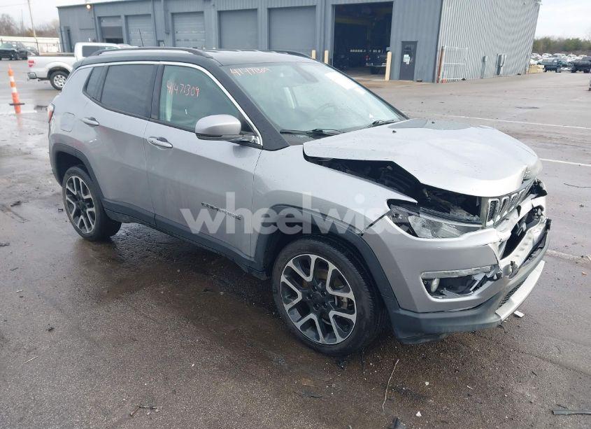 2018 Jeep Compass LIMITED 4X4 (VIN 3C4NJDCB7JT434475) main photo