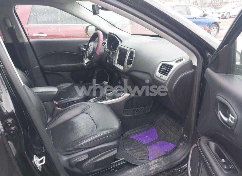 Photo 5 of 2019 Jeep Compass HIGH ALTITUDE 4X4 (VIN 3C4NJDCB7KT672828)