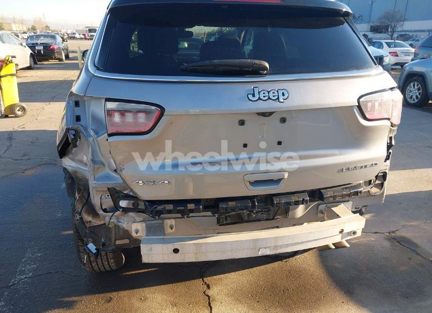 Photo 6 of 2019 Jeep Compass LIMITED 4X4 (VIN 3C4NJDCB7KT690830)