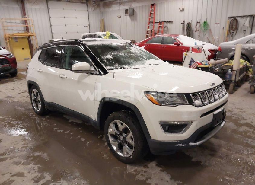 2020 Jeep Compass LIMITED 4X4 (VIN 3C4NJDCB7LT240631) main photo