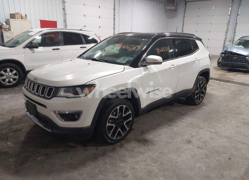 Photo 2 of 2018 Jeep Compass LIMITED 4X4 (VIN 3C4NJDCB8JT200801)