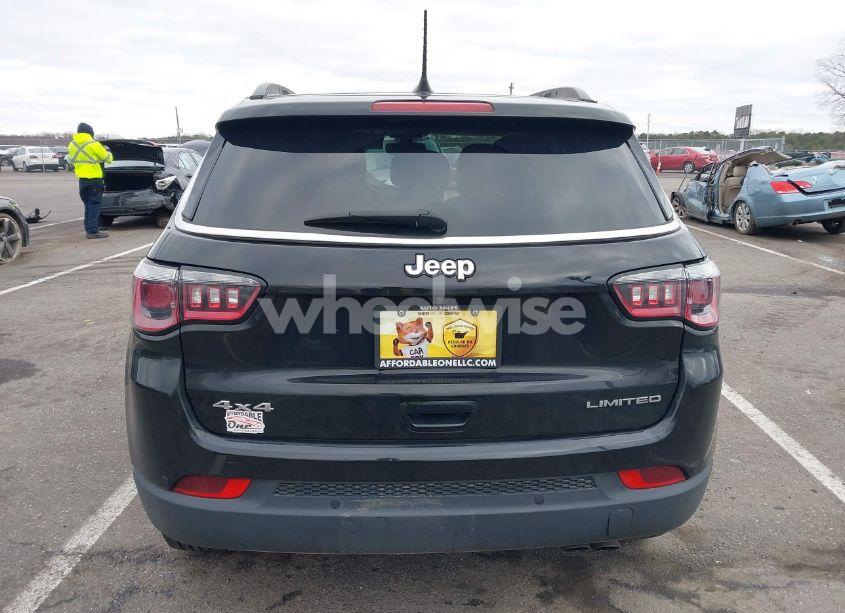Photo 15 of 2018 Jeep Compass LIMITED 4X4 (VIN 3C4NJDCB8JT307296)