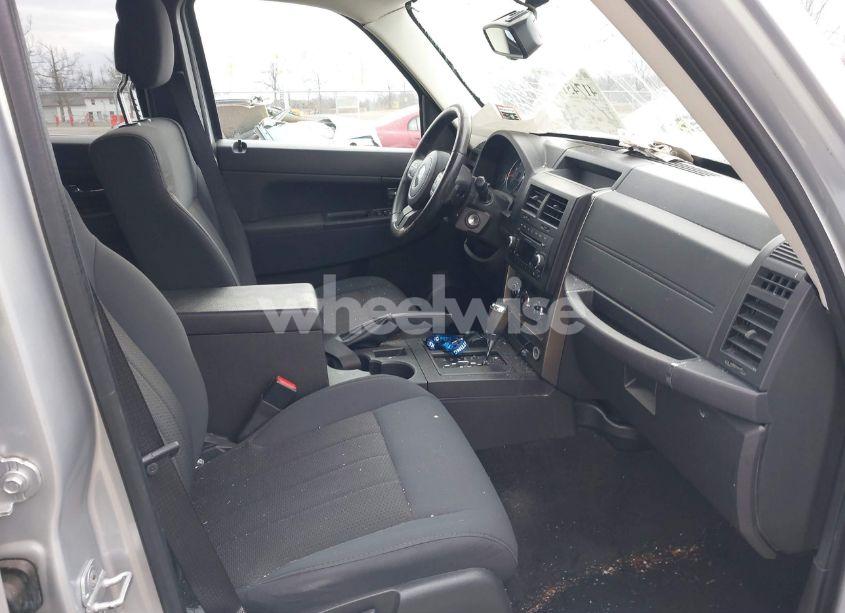 Photo 5 of 2018 Jeep Compass LIMITED 4X4 (VIN 3C4NJDCB8JT307296)