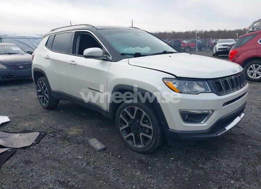 2018 Jeep Compass LIMITED 4X4 (VIN 3C4NJDCB8JT342727) main photo