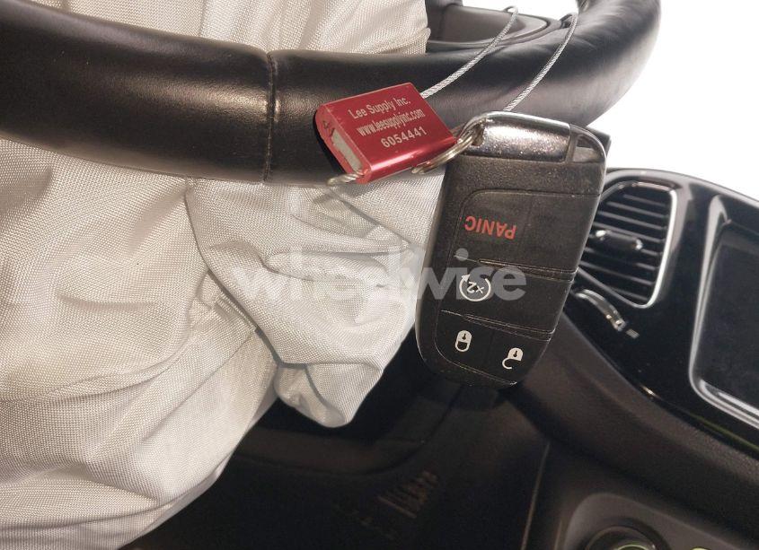 Photo 11 of 2018 Jeep Compass LIMITED 4X4 (VIN 3C4NJDCB8JT342727)