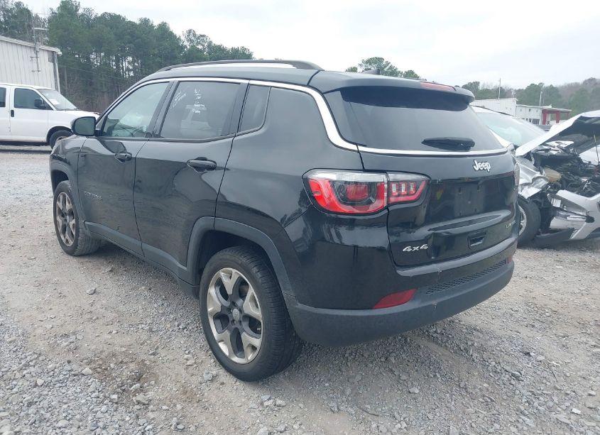 Photo 3 of 2018 Jeep Compass LIMITED 4X4 (VIN 3C4NJDCB8JT456355)