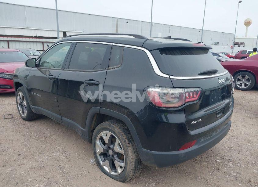 Photo 3 of 2019 Jeep Compass LIMITED 4X4 (VIN 3C4NJDCB8KT666066)