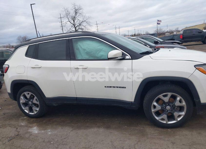 Photo 13 of 2019 Jeep Compass LIMITED 4X4 (VIN 3C4NJDCB8KT673390)