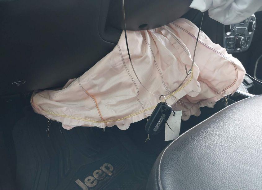 Photo 11 of 2020 Jeep Compass LIMITED 4X4 (VIN 3C4NJDCB8LT146113)