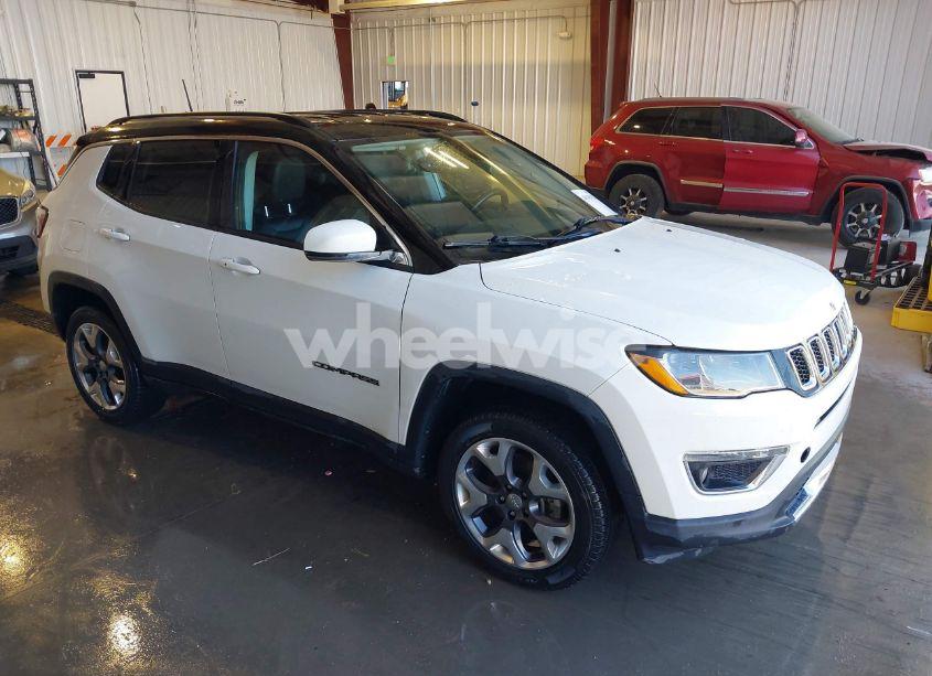 2020 Jeep Compass LIMITED 4X4 (VIN 3C4NJDCB8LT155331) main photo