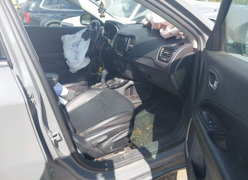 Photo 5 of 2021 Jeep Compass LIMITED 4X4 (VIN 3C4NJDCB8MT561367)