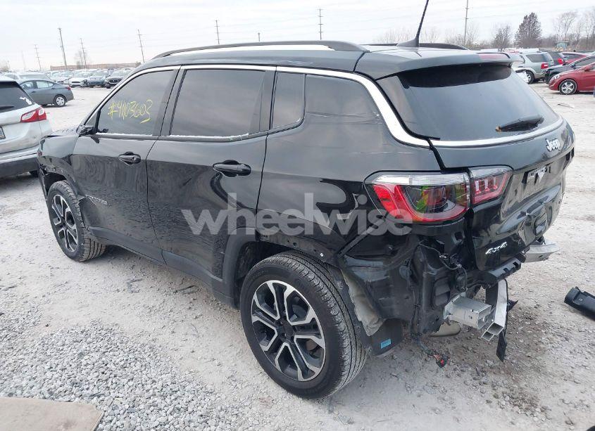 Photo 3 of 2022 Jeep Compass LIMITED 4X4 (VIN 3C4NJDCB8NT160922)
