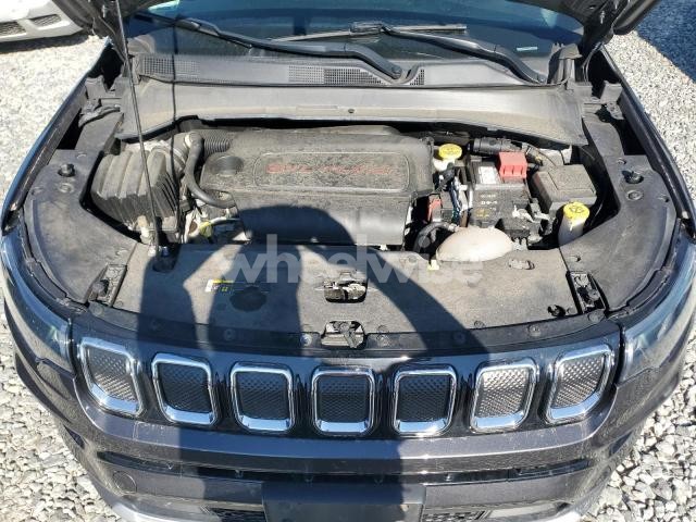 Photo 5 of 2022 JEEP COMPASS LIMITED (VIN 3C4NJDCB8NT186789)