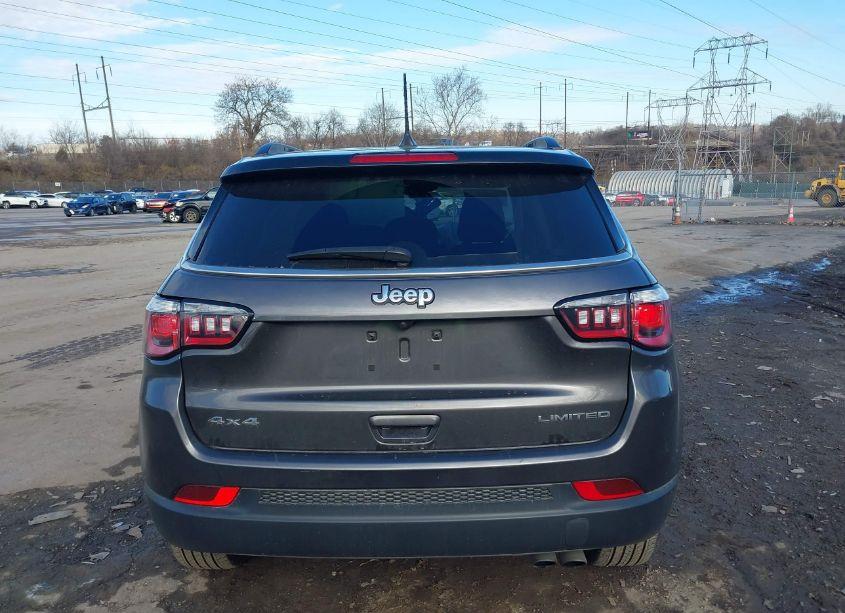 Photo 17 of 2022 Jeep Compass LIMITED (VIN 3C4NJDCB8NT233836)