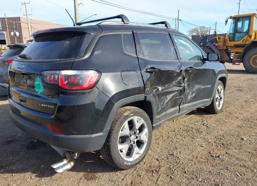 Photo 4 of 2018 Jeep Compass LIMITED 4X4 (VIN 3C4NJDCB9JT135683)