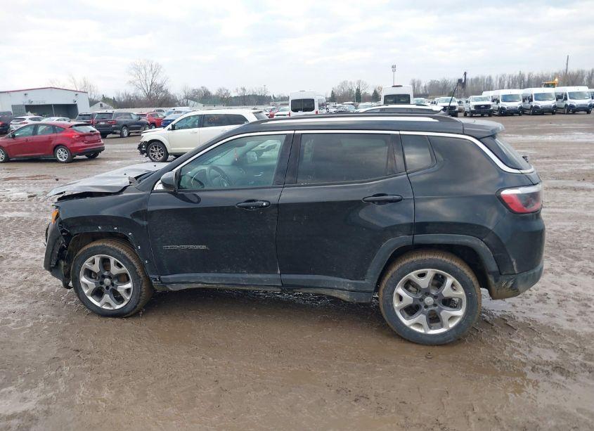 Photo 14 of 2018 Jeep Compass LIMITED 4X4 (VIN 3C4NJDCB9JT175259)