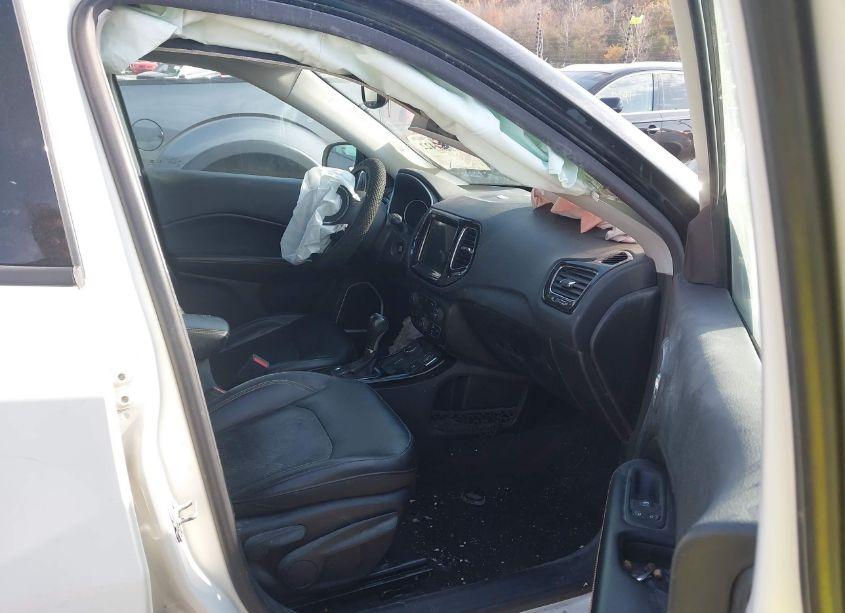 Photo 5 of 2018 Jeep Compass LIMITED 4X4 (VIN 3C4NJDCB9JT231605)