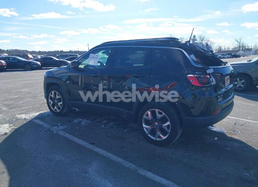 Photo 3 of 2018 Jeep Compass LIMITED 4X4 (VIN 3C4NJDCB9JT245729)