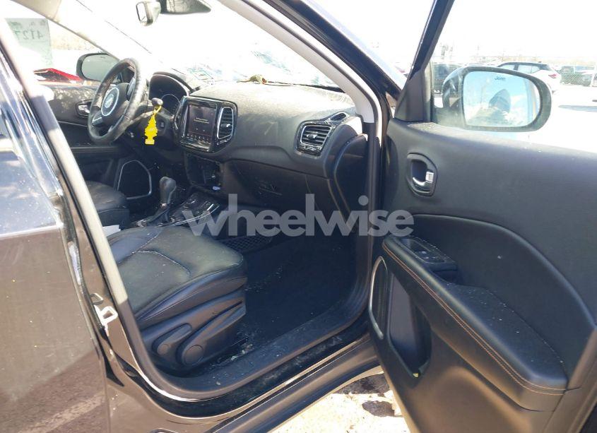 Photo 5 of 2018 Jeep Compass LIMITED 4X4 (VIN 3C4NJDCB9JT245729)