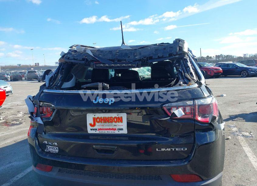 Photo 6 of 2018 Jeep Compass LIMITED 4X4 (VIN 3C4NJDCB9JT245729)