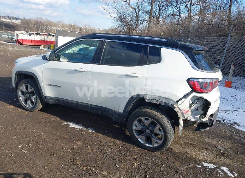 Photo 3 of 2018 Jeep Compass LIMITED 4X4 (VIN 3C4NJDCB9JT354398)
