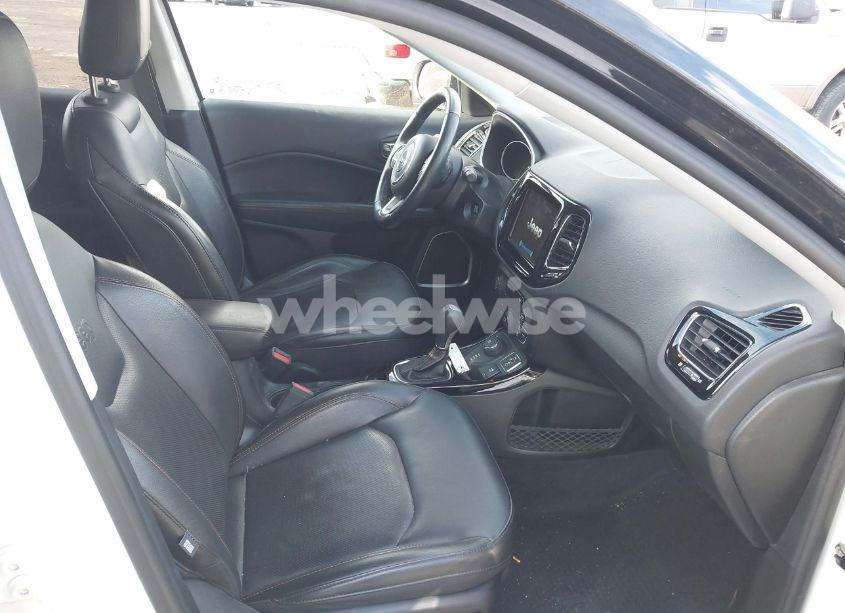 Photo 5 of 2018 Jeep Compass LIMITED 4X4 (VIN 3C4NJDCB9JT354398)